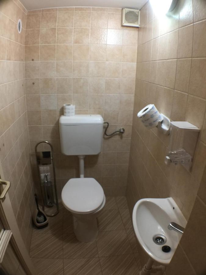 Patavár Panzió Étterem Gyongyospata Exterior foto